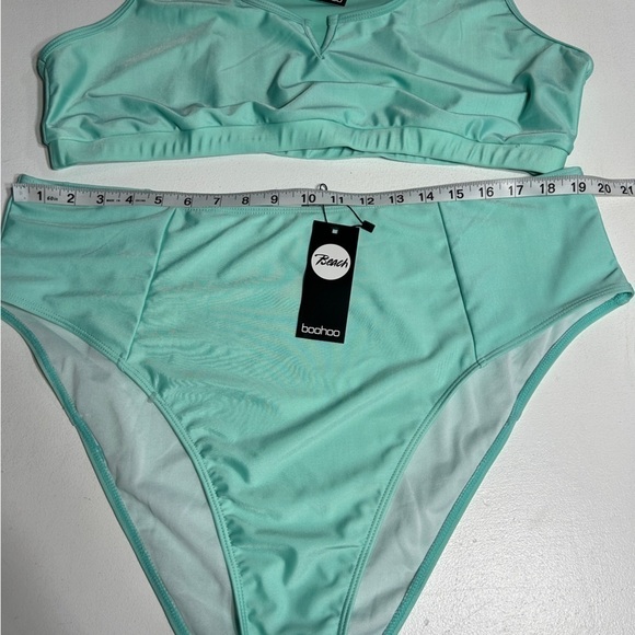 Boohoo plus essentials notch neck bikini top & high waisted bikini brief size 18 - Picture 3 of 7